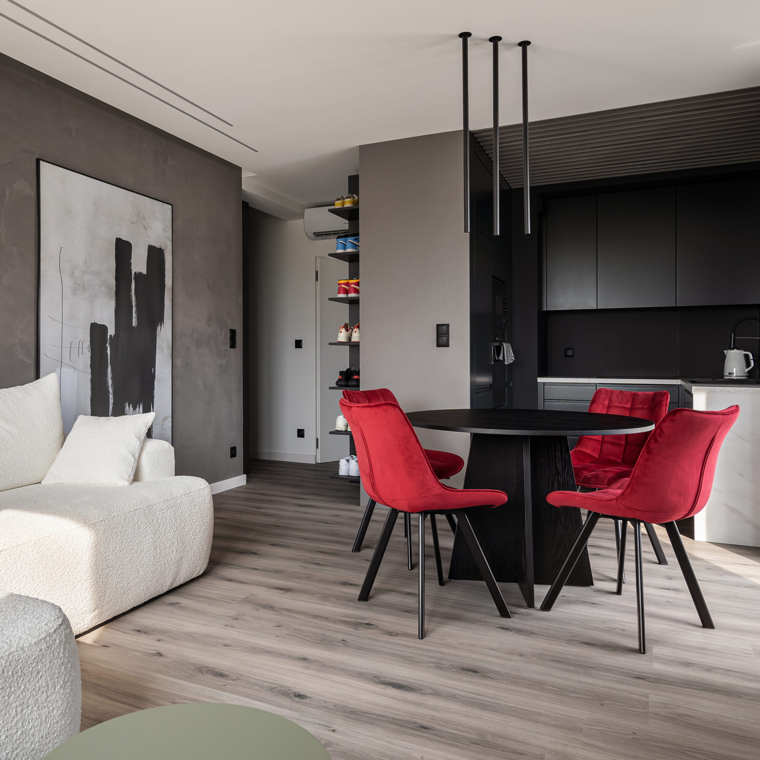 AMARANT NOIR - PROJEKT MIESZKANIA W WARSZAWIE